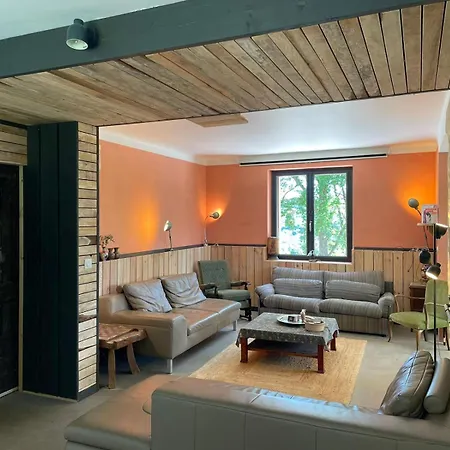 Holiday home Gite De Groupe Ecoresponsable Sarlat-la-Caneda